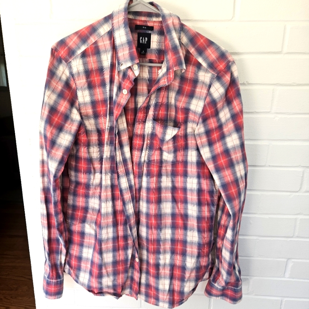 GAP Slim Fit Casual Button Down Shirt